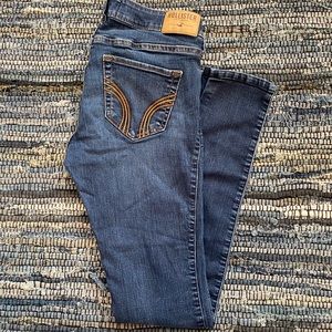 Dark blue low-rise Hollister jeans